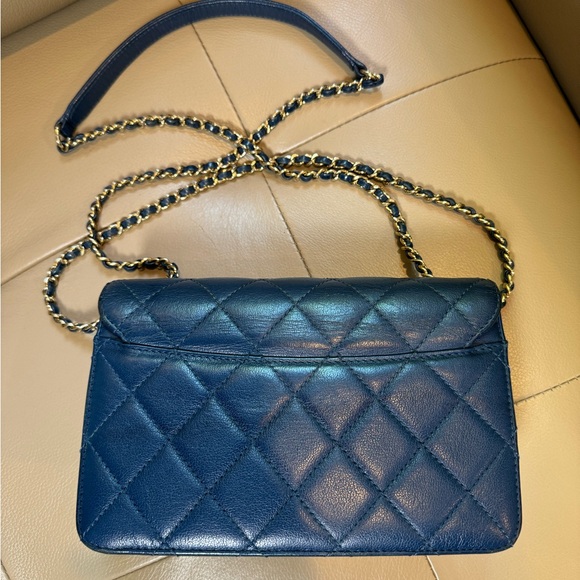 Sold x Chanel Timeless Chanel Mini Beauty Lock Flap Bag - Picture 3 of 10